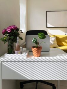 Tips for Creating a Relaxing Home Workspace to Boost Productivity